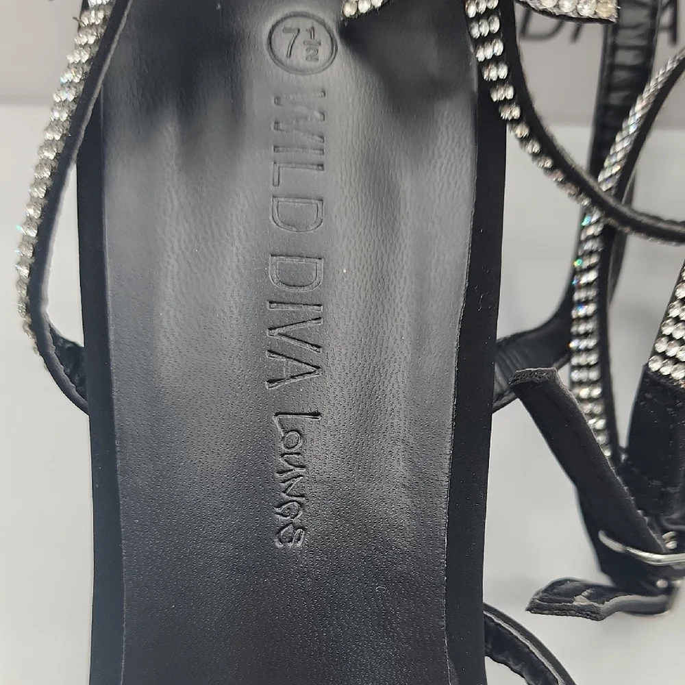 Diva Elegant Black Sandals with Silver Embellishments